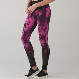 Women’s Pink Tie-Dye Performance Leggings